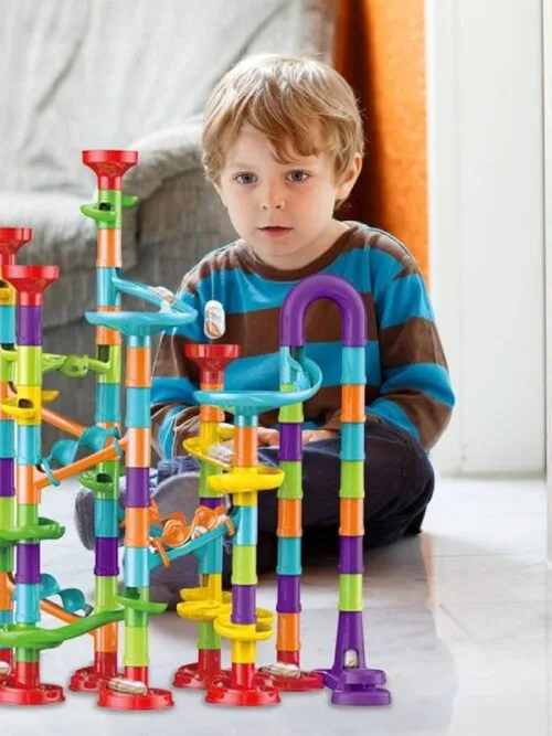 قطع بناء للاطفال