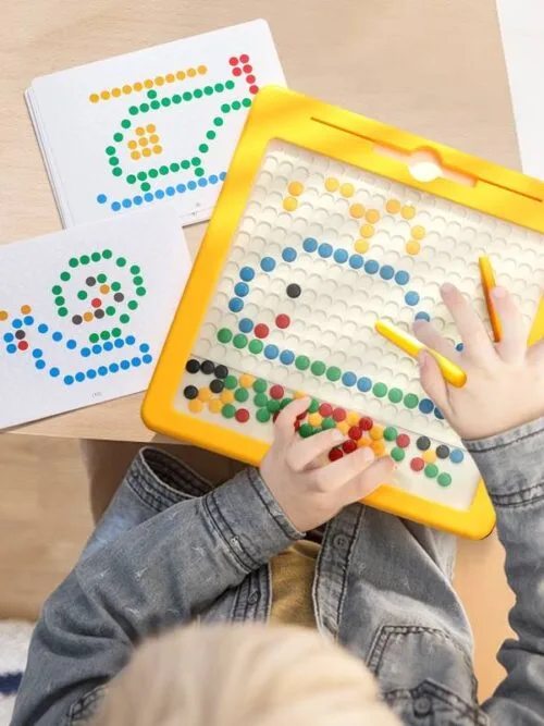 لوح الرسم المغناطيسي