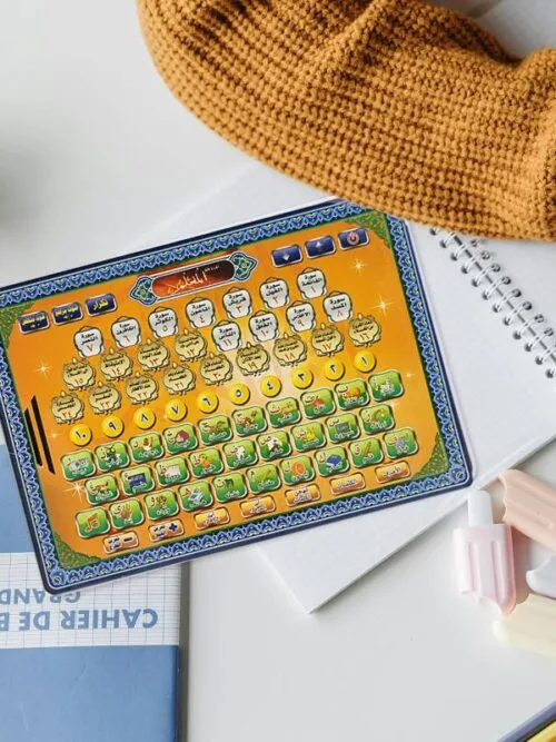 لوح ناطق تعليمي